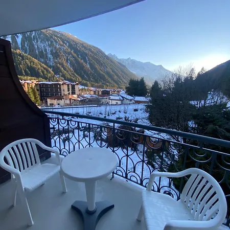 Apartment Montblanc11